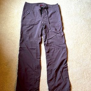 North Face Nylon Cargo Pants Women’s Size 8